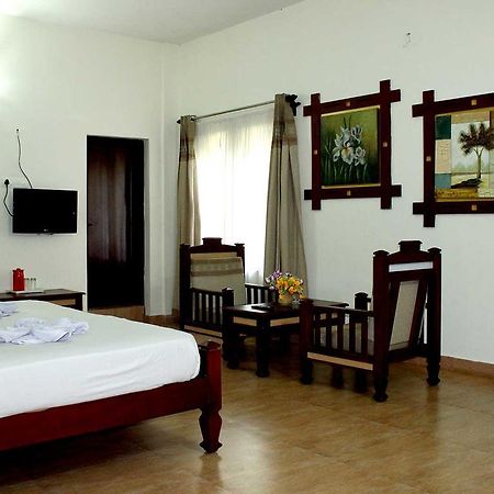 Wayanad Gate Resort マナンタバディー エクステリア 写真