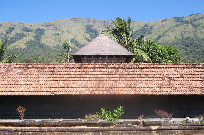 Wayanad Gate Resort マナンタバディー エクステリア 写真