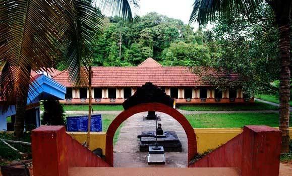 Wayanad Gate Resort マナンタバディー エクステリア 写真
