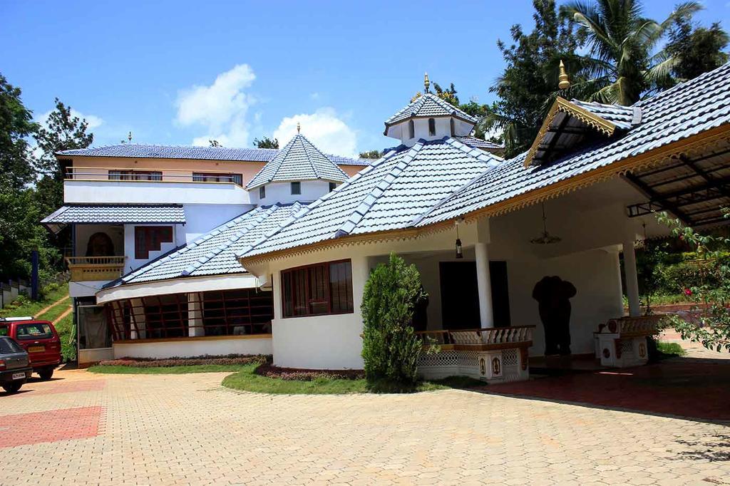 Wayanad Gate Resort マナンタバディー エクステリア 写真